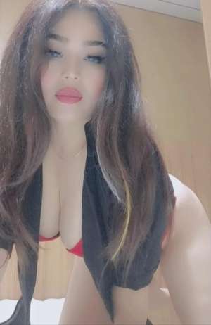 Ateşli Genç Escort Sabina 